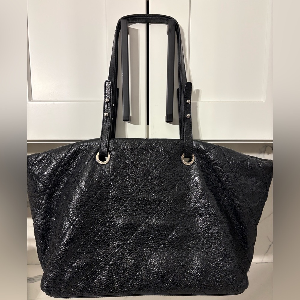 Chanel Authentic Glazed Calfskin On The Road Crumpled Leather Tote - Picture 4 of 14